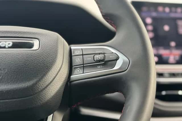 Jeep Compass (2024) thumbnail 30