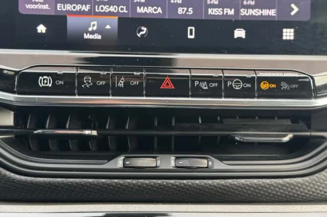 Jeep Compass (2024) thumbnail 41