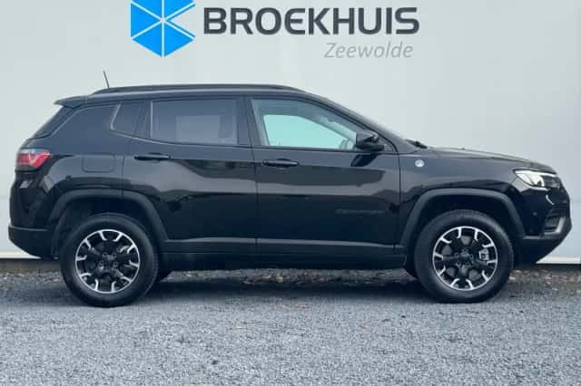 Jeep Compass (2024) thumbnail 8