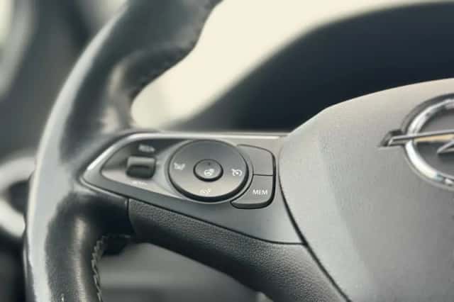 Opel Crossland (2022) thumbnail 25