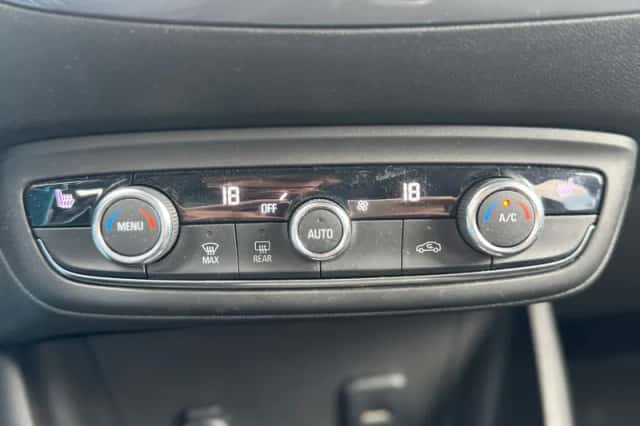 Opel Crossland (2022) thumbnail 35