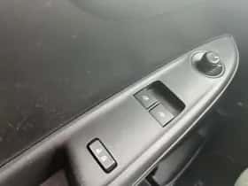 Opel Karl (2017) thumbnail 10