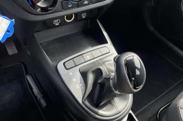 Hyundai i10 (2024) thumbnail 23