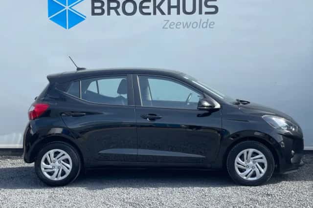 Hyundai i10 (2024) thumbnail 6