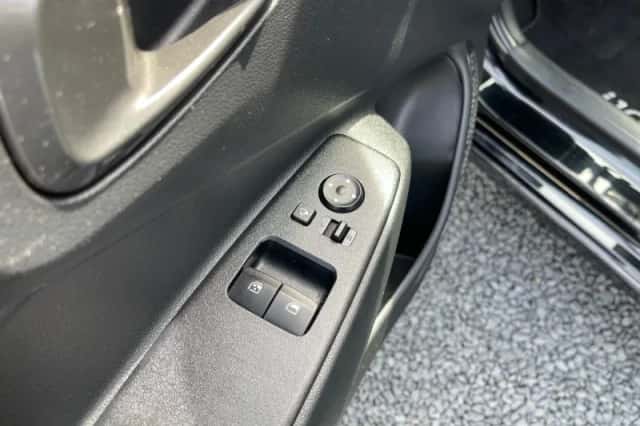 Hyundai i10 (2024) thumbnail 9