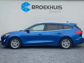 Ford Focus (2020) thumbnail 2