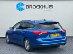 Ford Focus (2020) thumbnail 3