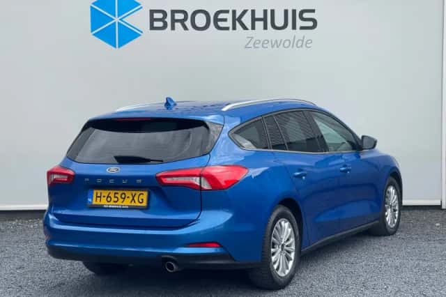 Ford Focus (2020) thumbnail 5