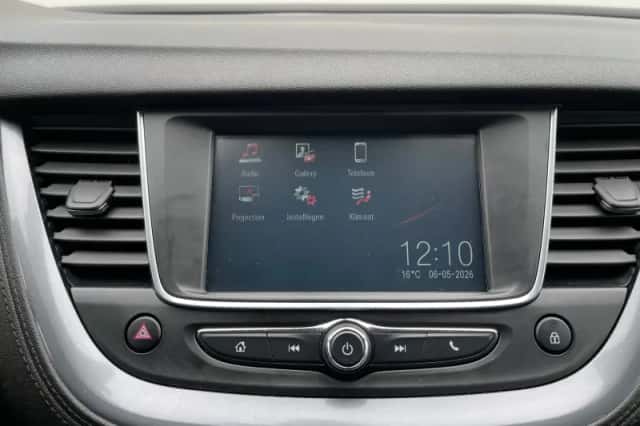 Opel Grandland X (2018) thumbnail 22
