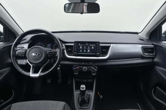 Kia Stonic (2019) thumbnail 11
