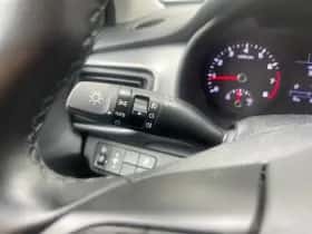 Kia Stonic (2019) thumbnail 14