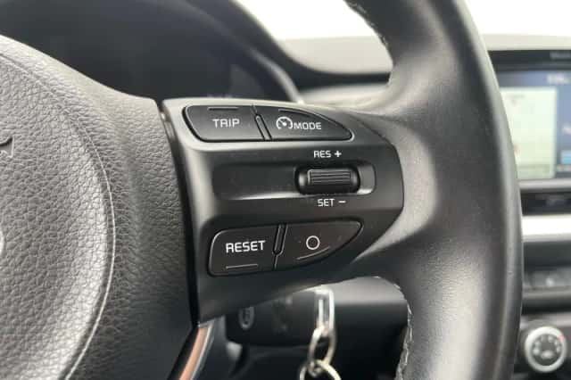Kia Stonic (2019) thumbnail 17