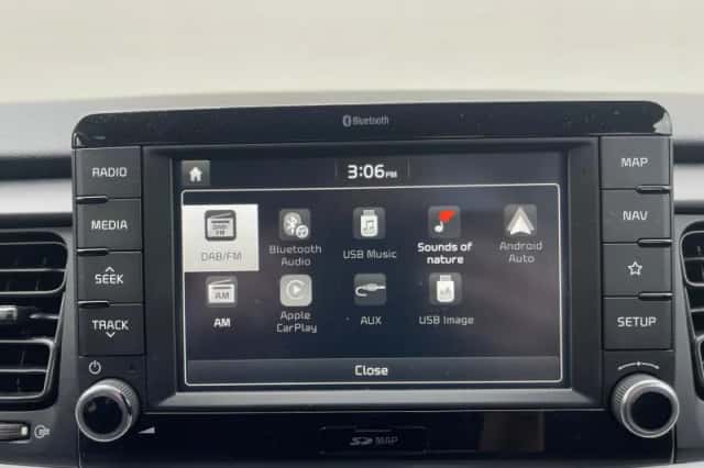 Kia Stonic (2019) thumbnail 19
