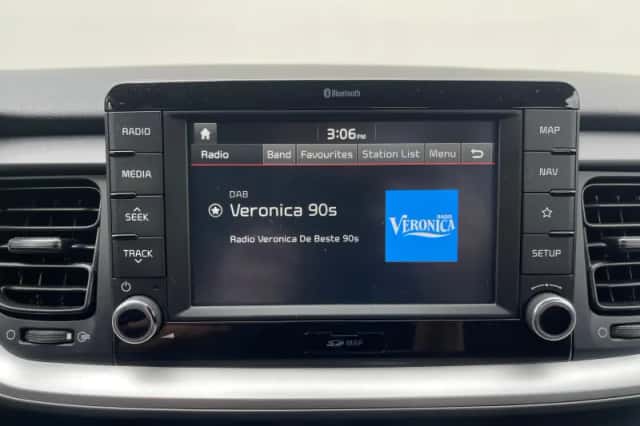 Kia Stonic (2019) thumbnail 20