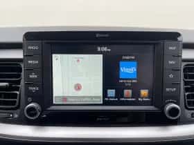 Kia Stonic (2019) thumbnail 21