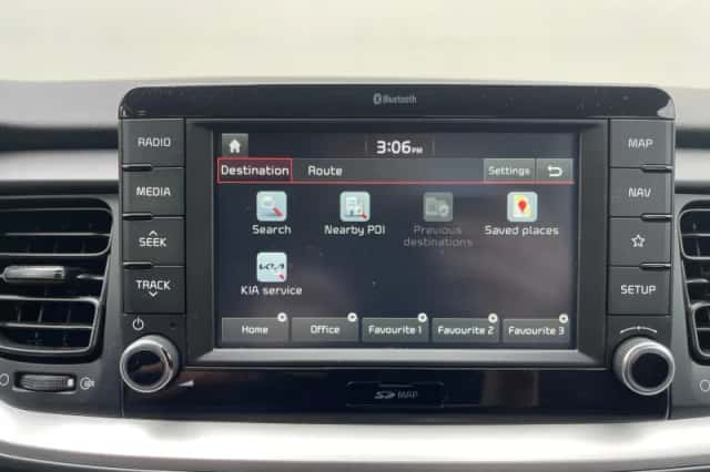 Kia Stonic (2019) thumbnail 23