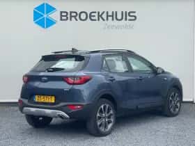 Kia Stonic (2019) thumbnail 5