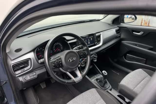 Kia Stonic (2019) thumbnail 10