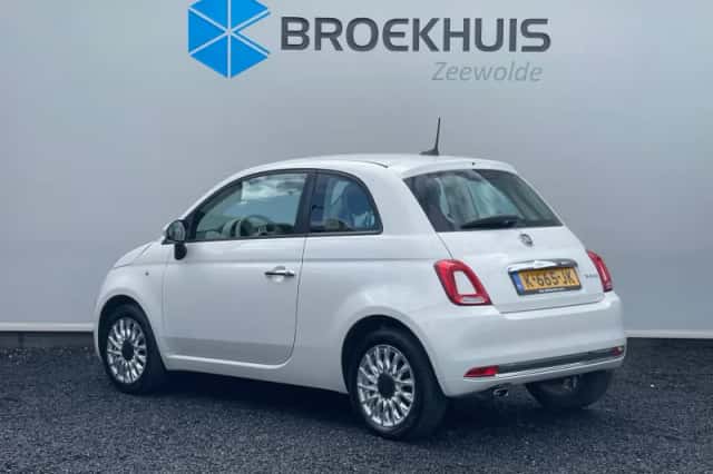 Fiat 500 (2021) thumbnail 3