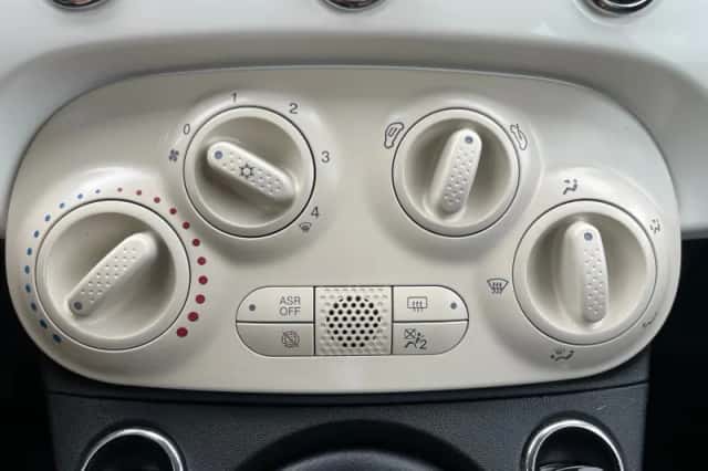 Fiat 500 (2021) thumbnail 28