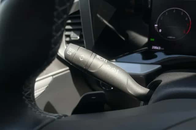 Opel Mokka (2022) thumbnail 16