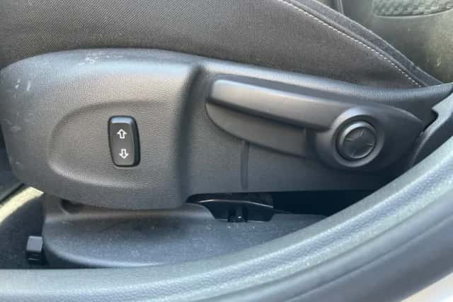 Opel Astra Sports Tourer (2017) thumbnail 28