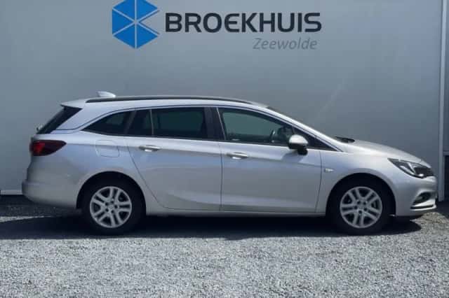 Opel Astra Sports Tourer (2017) thumbnail 6