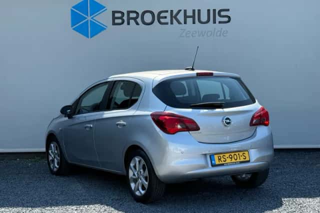 Opel Corsa (2018) thumbnail 3