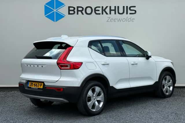 Volvo XC40 (2019) thumbnail 5