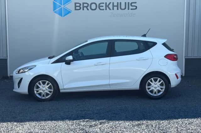 Ford Fiesta (2021) thumbnail 2