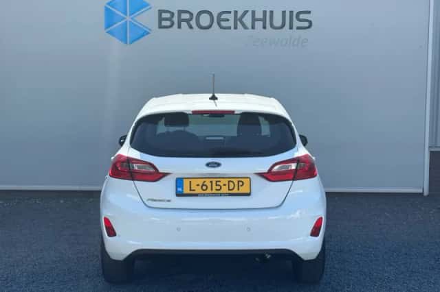 Ford Fiesta (2021) thumbnail 4