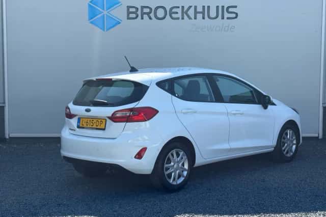 Ford Fiesta (2021) thumbnail 5