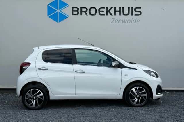 Peugeot 108 (2021) thumbnail 6