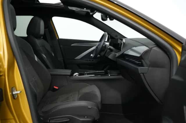 Opel Astra (2025) thumbnail 4