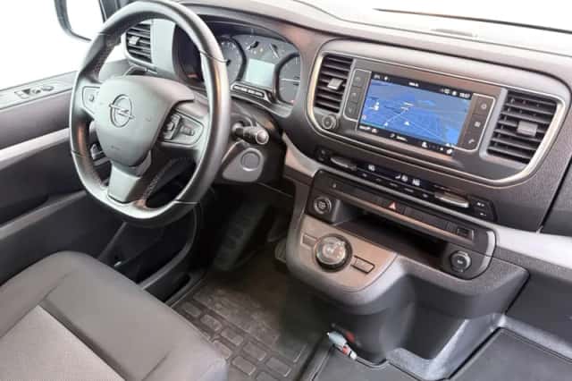 Opel Vivaro (2023) thumbnail 3