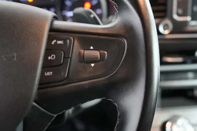 Opel Vivaro (2023) thumbnail 24