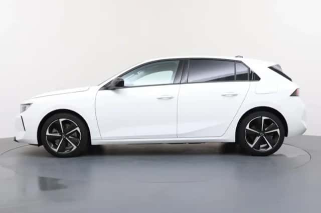 Opel Astra (2023) thumbnail 13