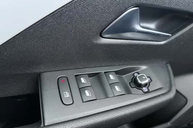 Opel Astra (2023) thumbnail 26