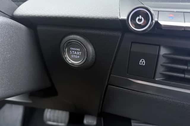 Opel Astra (2023) thumbnail 28
