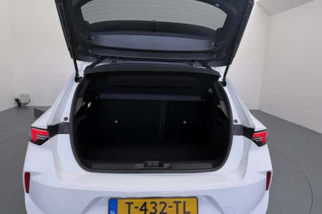 Opel Astra (2023) thumbnail 33