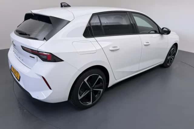 Opel Astra (2023) thumbnail 35