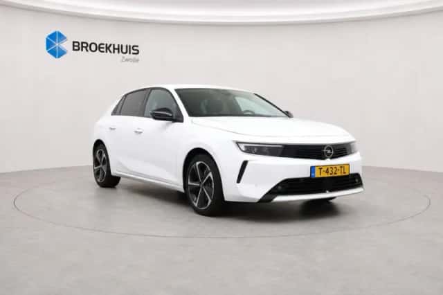 Opel Astra (2023) thumbnail 9