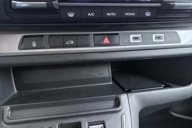 Opel Vivaro (2024) thumbnail 19