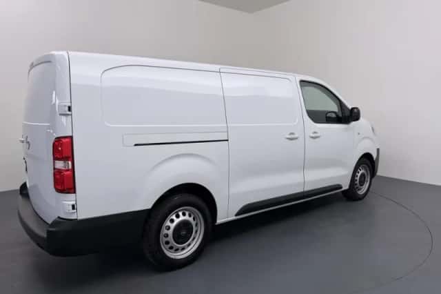 Opel Vivaro (2024) thumbnail 35