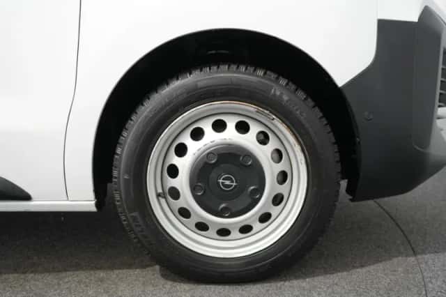 Opel Vivaro (2024) thumbnail 25