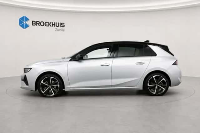 Opel Astra (2024) thumbnail 13
