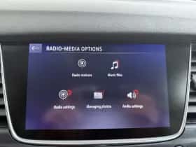Opel Grandland X (2018) thumbnail 32