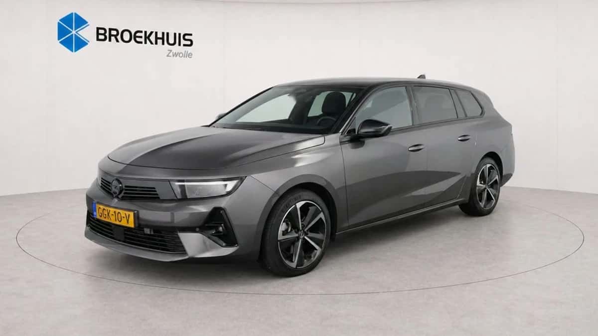 Opel Astra Sports Tourer (2024) — foto 1