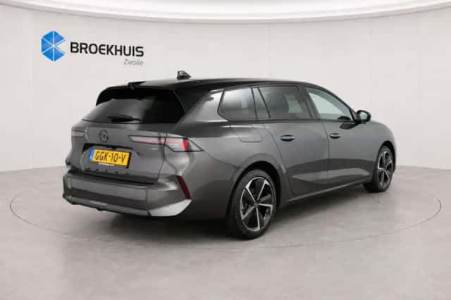 Opel Astra Sports Tourer (2024) thumbnail 2