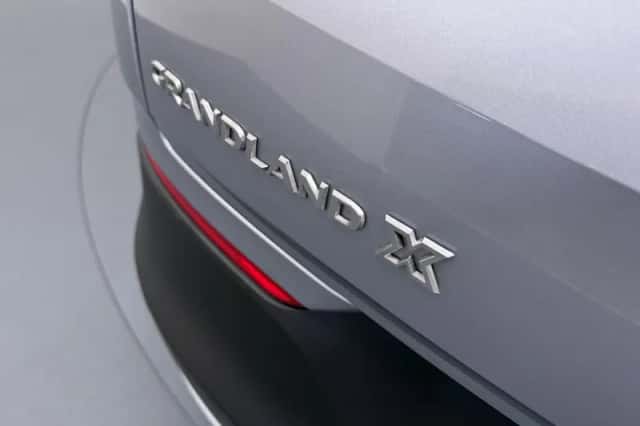 Opel Grandland X (2018) thumbnail 2